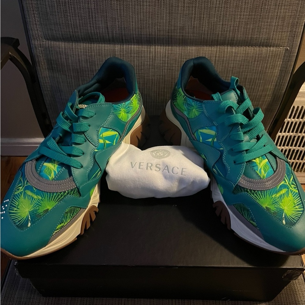 Men’s Versace shoes size 14 like new worn twice like new